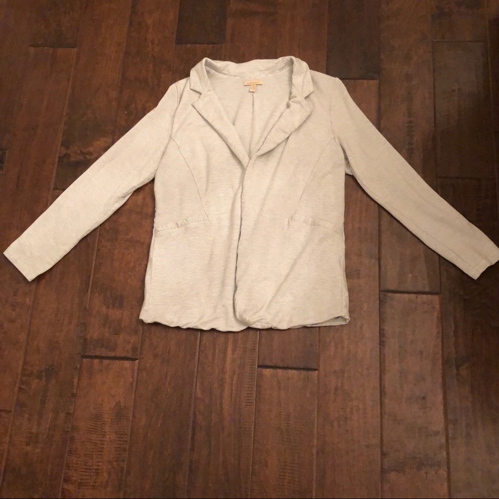 Bordeaux Gray & White Pin Stripe Jacket - Size Large